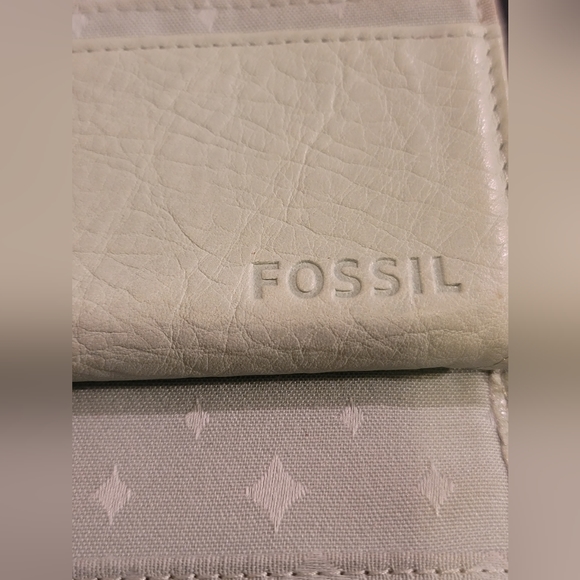FOSSIL Marlow Green Leather Multifunction Trifold Wallet - Picture 5 of 12